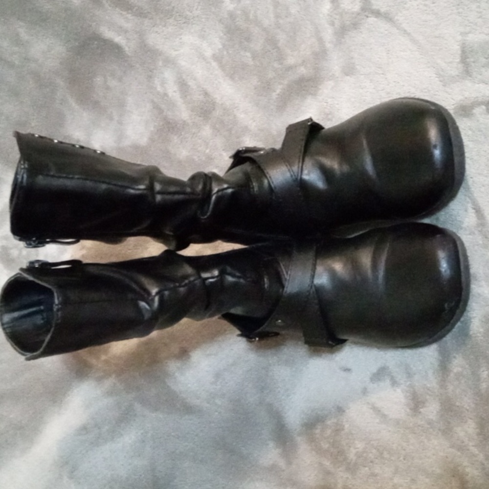 Black leather girl boots 10M
